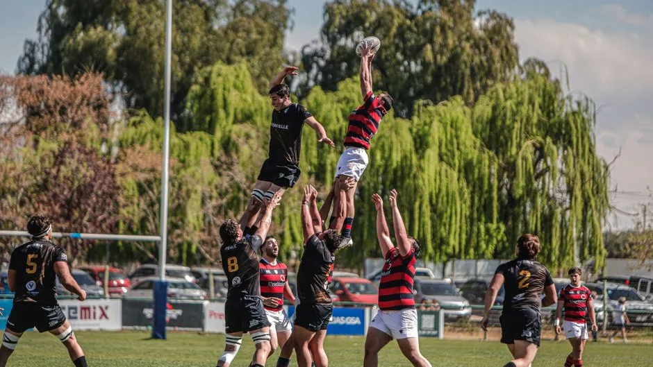 Saut en touche lors d’un match de rugby